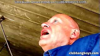 Amazing surprise of Walter: bareback 3some with 2 boy toys!!