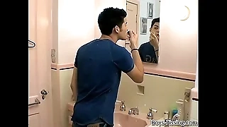 Young Dominic feasts and bounces greater than lovers brand-new peeing dick