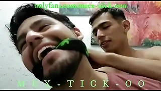 JUGANDO Copse AMIGOS