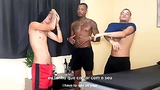 hetero terminou com a mina e foi procurar uma massagem