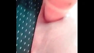 Brincando com meu cuzinho - Playing with my ass
