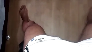 Mandei o casado vir usando a calcinha da mulher e ele obedeceu caladinho ( Prévia)