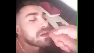 FACIALES Y MUCHA LECHE DE MACHO