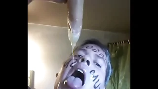 Faggot dripping with great deal of cum from a condom