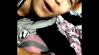 直播高潮喷尿