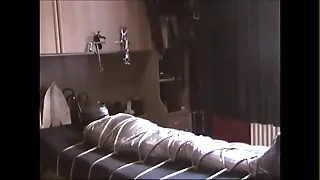 013 Get under one's making of my tape mummification